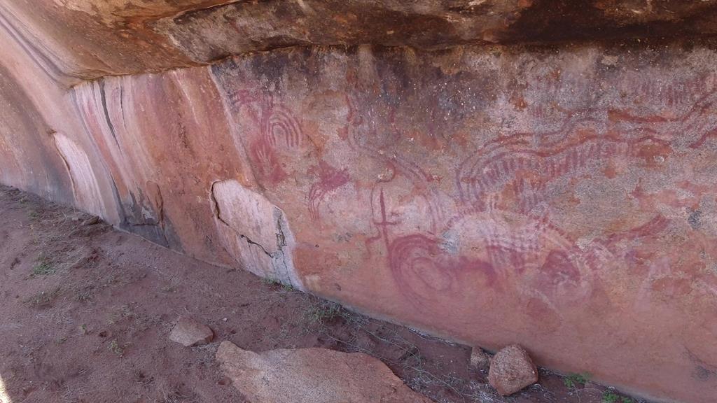 Walga Rock Aboriginal paintings