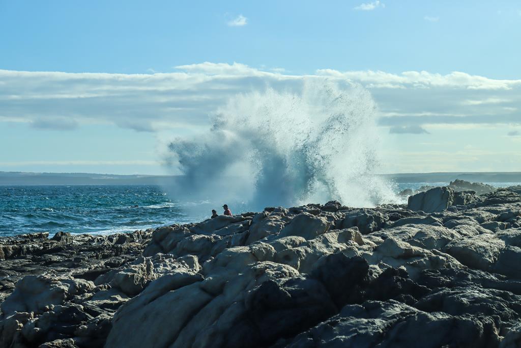 Rocky side of Boat Harbour