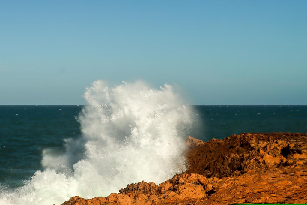 Blowholes at Point Quobba near Carnavon at low tide
