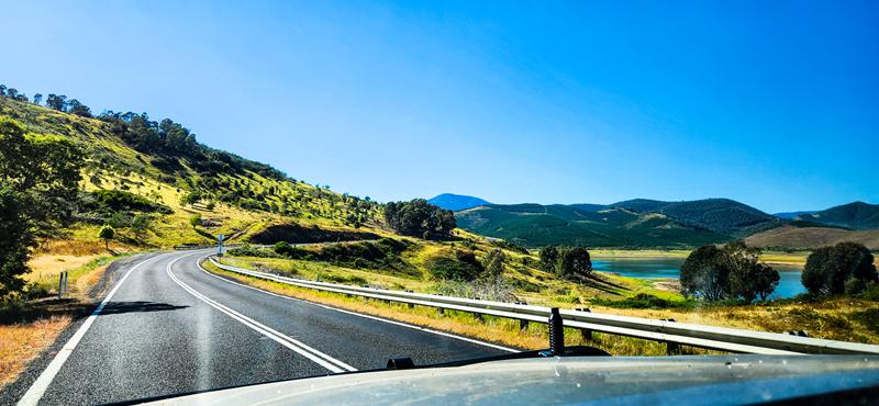 Driving through Kosciuszko National Park