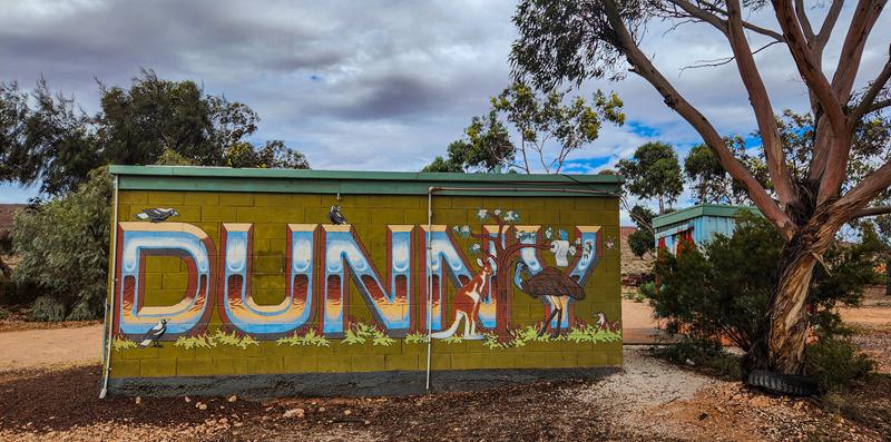 Dunny painting in Iron Knob on the Eyre Peninsula
