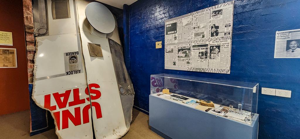 Skylab replica in Balladonia museum on the Nullarbor