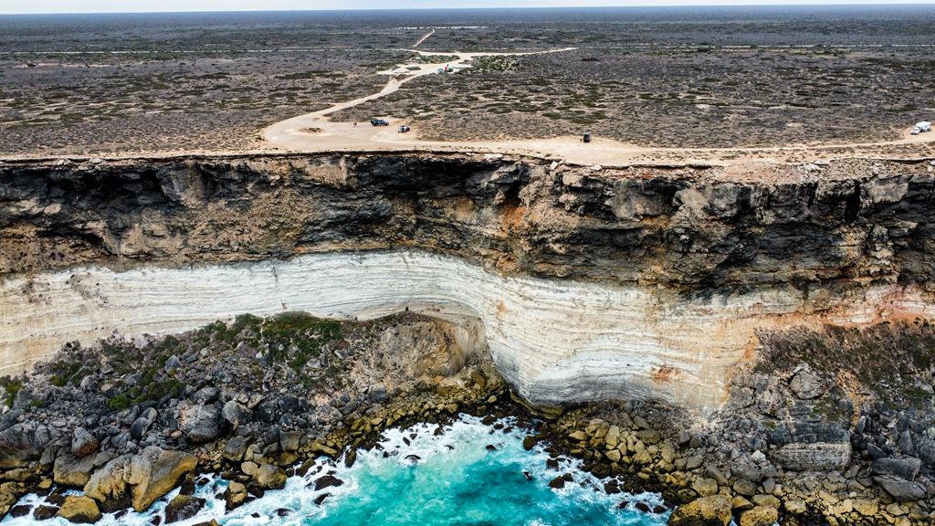 Bunda cliffs on Nullarbor
