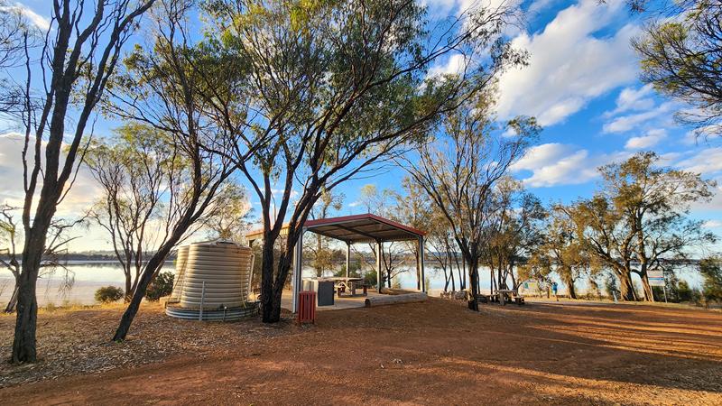 Camping area at Queerearrup Lake