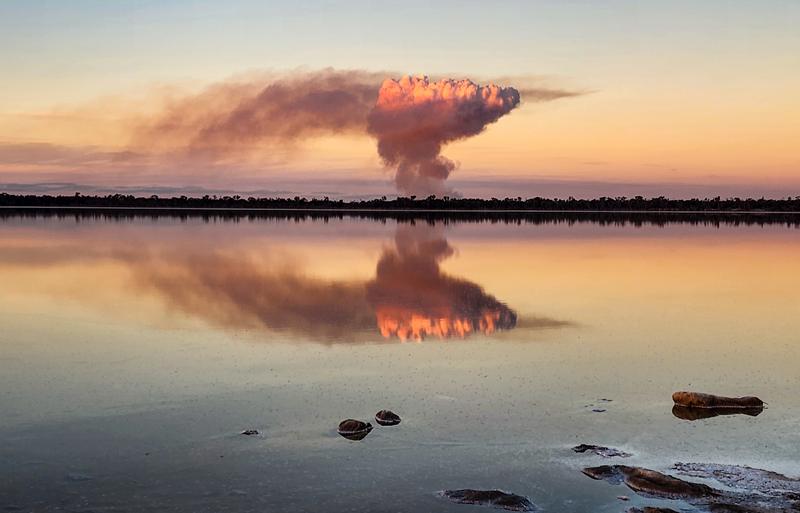 Stubble burning at Queerearrup lake