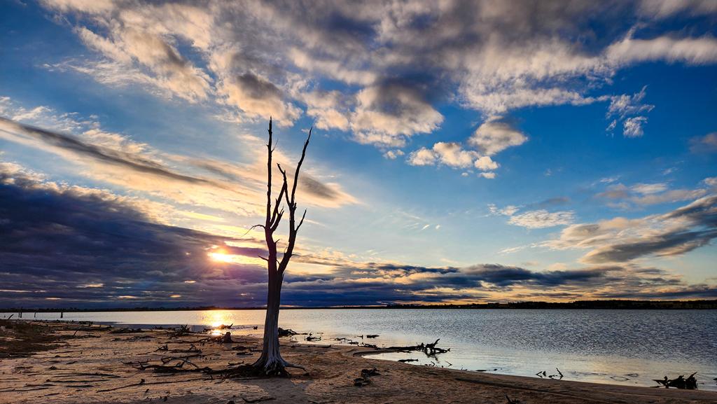 Beautiful sunset at Lake Ninan